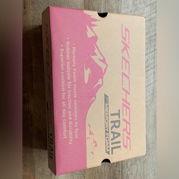 Sketchers Trail, women, size 9. - Picture 8 of 8